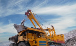 Loading of iron ore